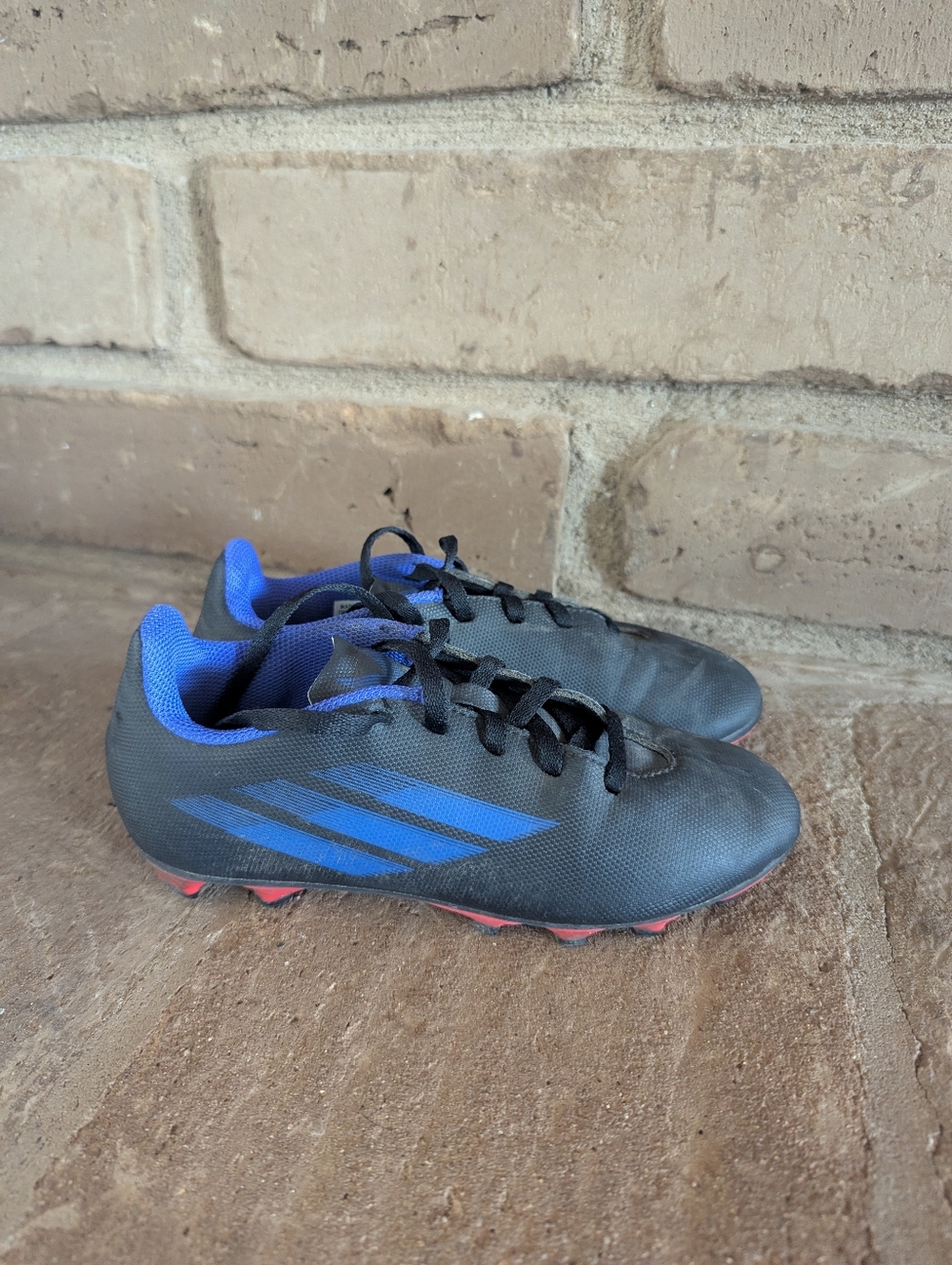 Boys Adidas Speedflow.4 Soccer Cleats Sz 2